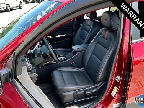 Used 2025 Chevrolet Trax RS w/ Driver Confidence Package FWD image 21