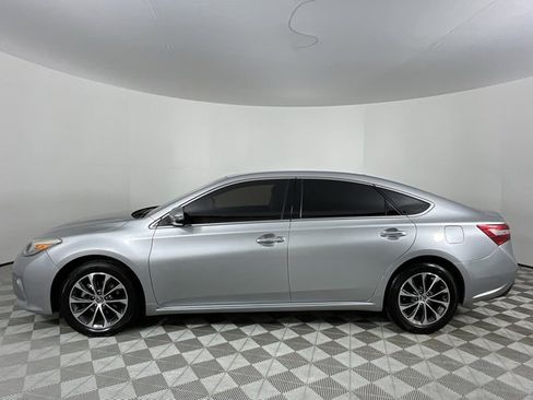 Used 2018 Toyota Avalon XLE image 8