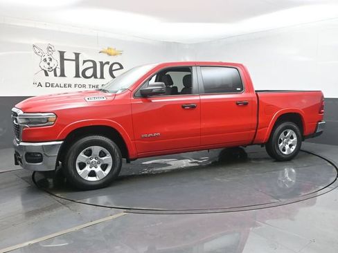 Used 2025 RAM 1500 Big Horn AWD/4WD image 33