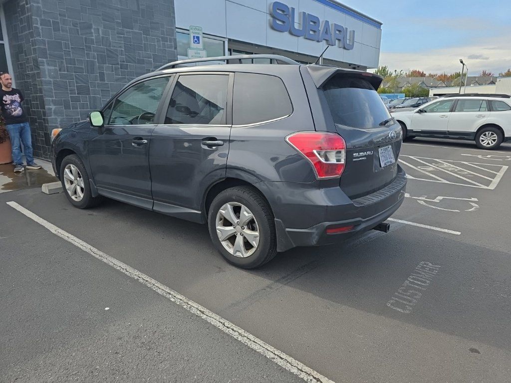 Used 2014 Subaru Forester 2.5i Touring AWD/4WD image 5