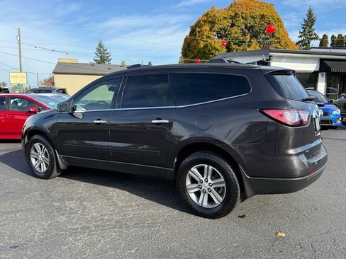 Used 2016 Chevrolet Traverse LT image 4