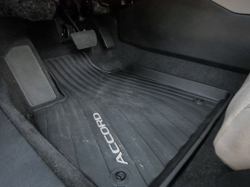 Used 2024 Honda Accord LX image 17