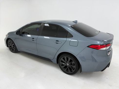 Used 2023 Toyota Corolla SE FWD image 37
