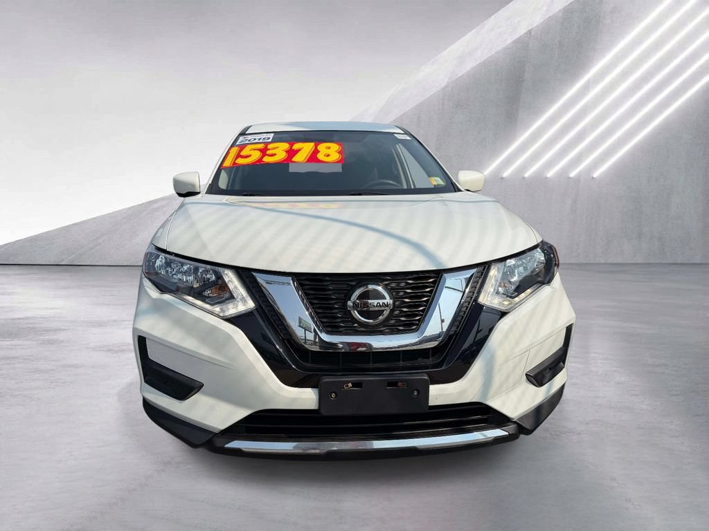 Used 2019 Nissan Rogue S AWD/4WD image 2
