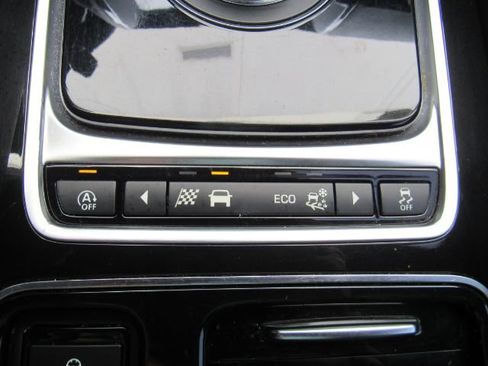 Used 2020 Jaguar F-PACE S image 51