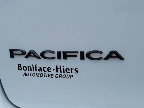 New 2026 Chrysler Pacifica Select image 6
