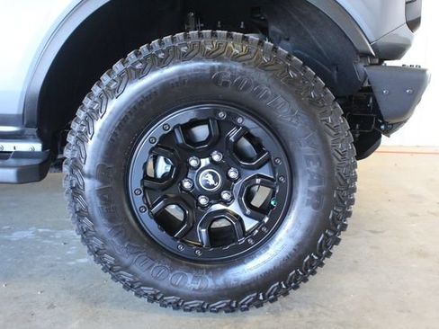 Used 2024 Ford Bronco Wildtrak AWD/4WD image 22
