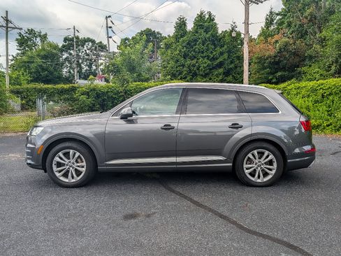 Used 2018 Audi Q7 3.0T Premium Plus w/ Premium Plus Package AWD/4WD image 9
