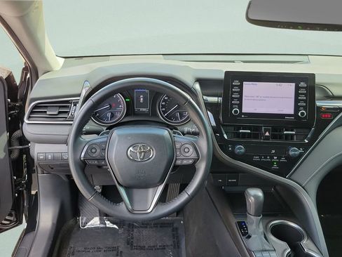 Used 2023 Toyota Camry SE w/ Convenience Package image 15