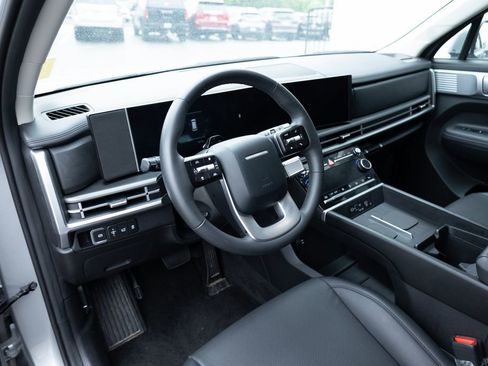 Used 2025 Hyundai Santa Fe SEL AWD/4WD image 8