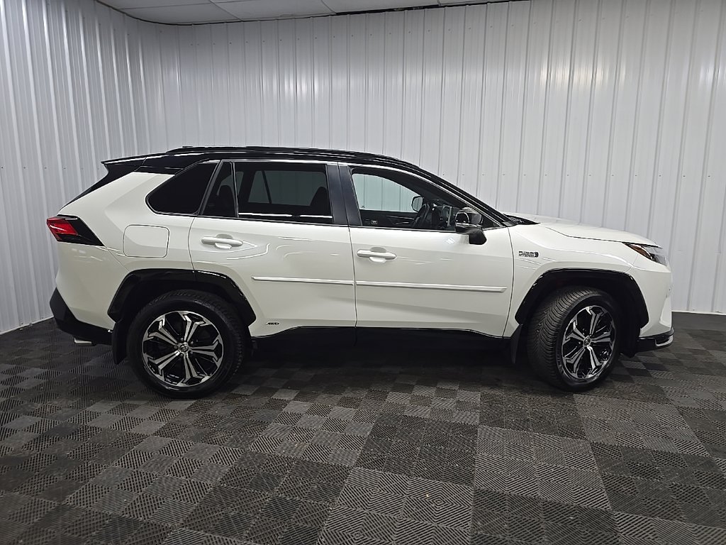 Used 2022 Toyota RAV4 XSE w/ Premium Package AWD/4WD image 2