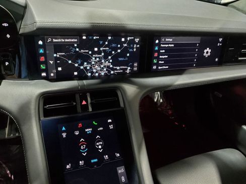 Used 2022 Porsche Taycan GTS image 37