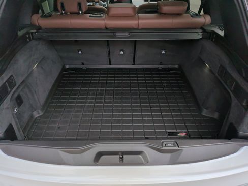 Used 2019 BMW X5 xDrive50i w/ M Sport Package image 34