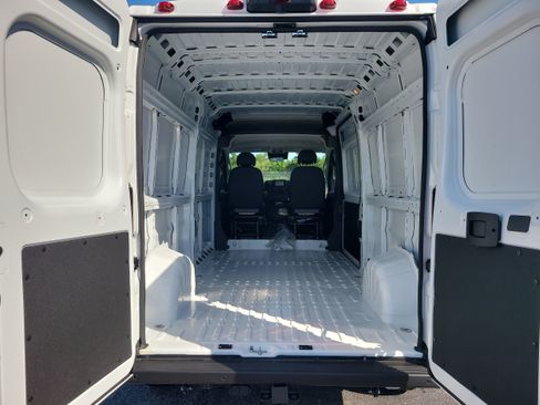 New 2026 RAM ProMaster 3500 w/ Safety Group FWD image 9