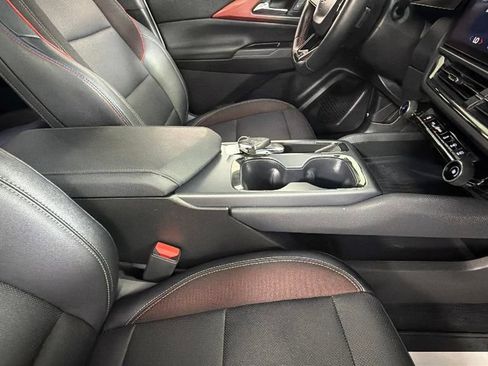 Used 2024 Chevrolet Equinox EV RS FWD image 38