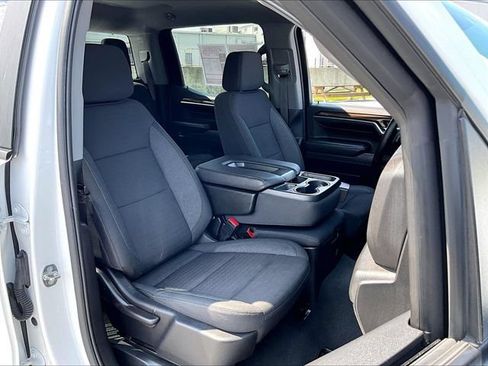 Used 2023 Chevrolet Silverado 1500 LT AWD/4WD image 11