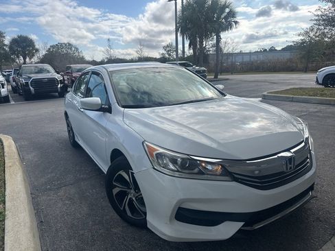 Used 2016 Honda Accord LX image 3