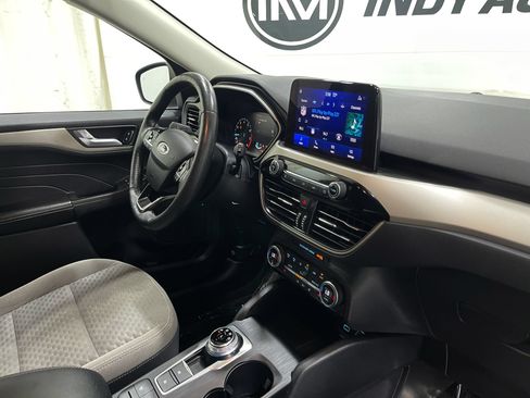 Used 2021 Ford Escape SE w/ SE Sport Appearance Package AWD/4WD image 18