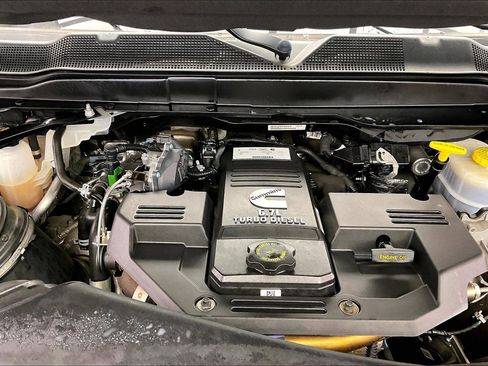 Used 2020 RAM 3500 Limited image 9