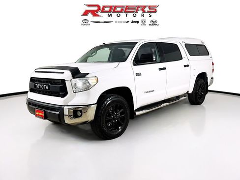 Used 2016 Toyota Tundra SR5 image 3