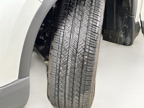 Used 2025 Honda Pilot Touring image 25