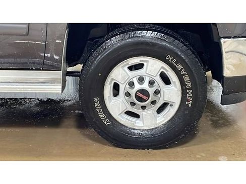 Used 2011 GMC Sierra 2500 SLE w/ Snow Plow Prep Package image 3