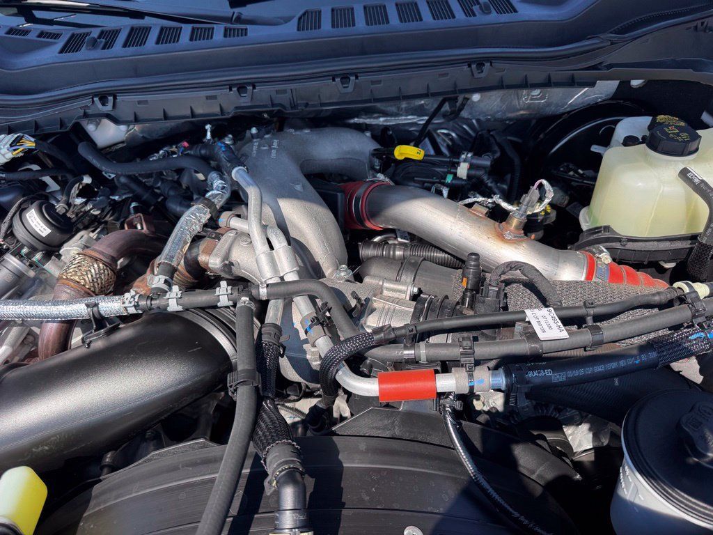 Used 2025 Ford F250 Platinum AWD/4WD image 42