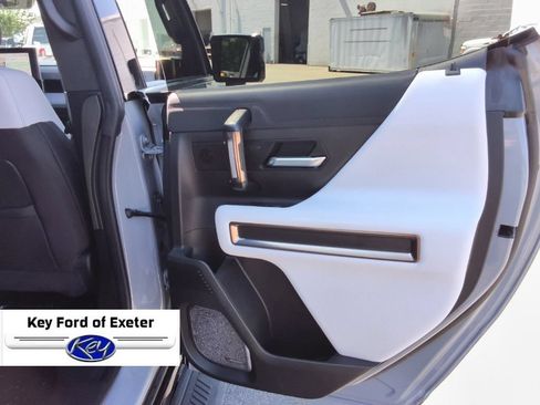 Used 2025 GMC Hummer EV 2X AWD/4WD image 19
