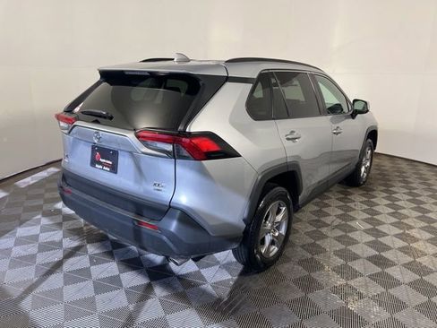Used 2022 Toyota RAV4 XLE image 9