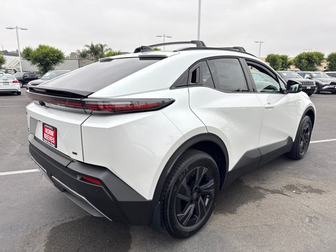 New 2026 Toyota C-HR AWD/4WD image 14