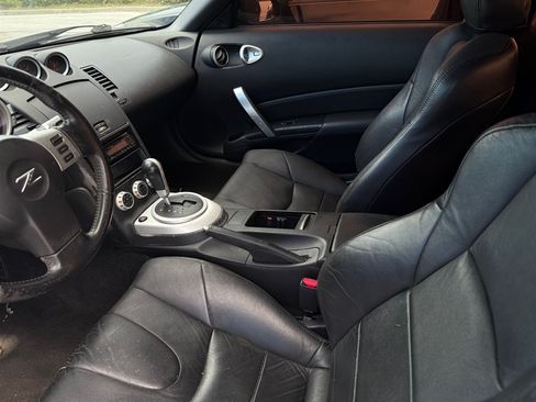 Used 2006 Nissan 350Z Enthusiast w/ (K96) Aerodynamics Pkg RWD image 12