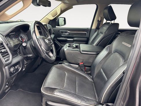 Used 2019 RAM 1500 Laramie image 9