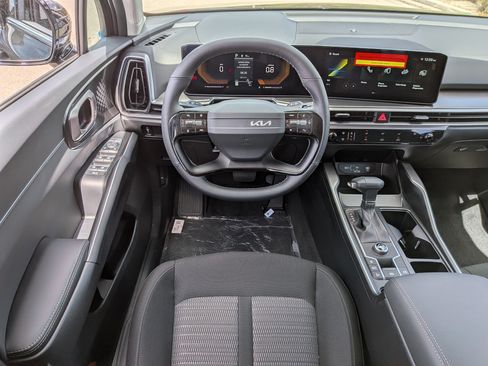 New 2026 Kia Sorento LX FWD image 20