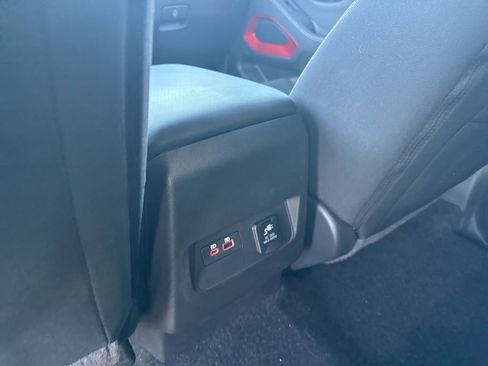 Used 2024 Nissan Frontier Pro-X w/ Pro Convenience Package image 16