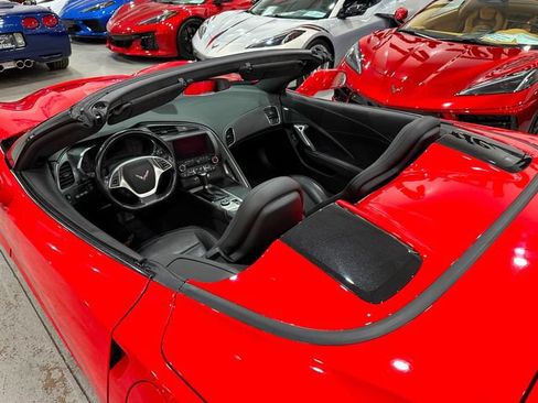 Used 2018 Chevrolet Corvette Stingray Convertible w/ 3LT Preferred Equipment Group RWD image 22