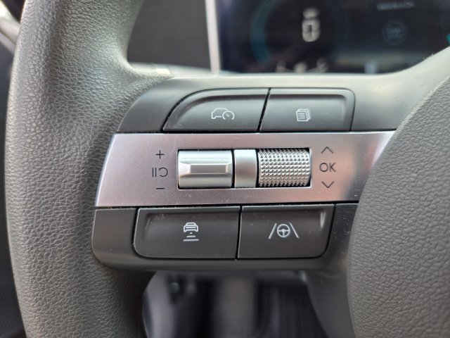 Used 2025 Hyundai Sonata SEL FWD image 32