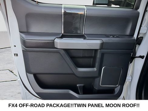 Used 2022 Ford F250 Platinum w/ FX4 Off-Road Package image 24