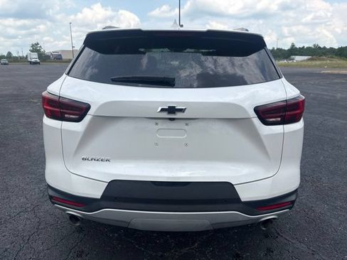 Used 2024 Chevrolet Blazer LT w/ Convenience Package FWD image 5