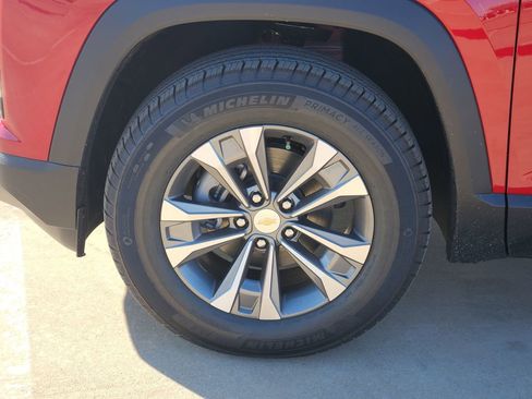 New 2026 Chevrolet Equinox LT image 8