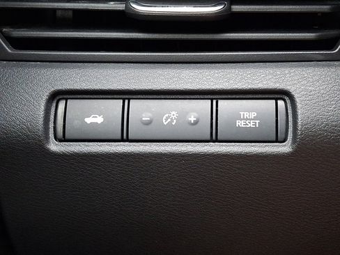Used 2022 Nissan Altima 2.5 SR AWD/4WD image 26