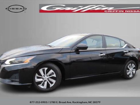 Certified 2025 Nissan Altima 2.5 S image 1