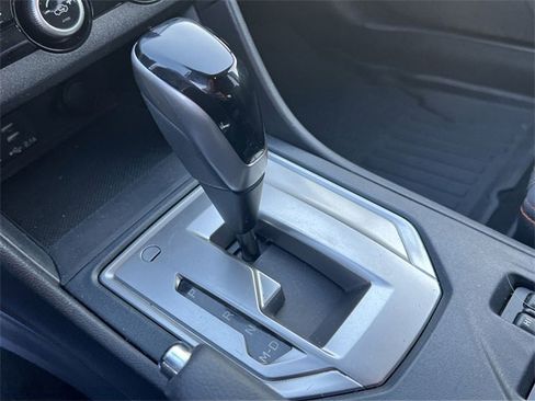 Used 2022 Subaru Crosstrek 2.0i Premium image 19