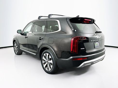 Used 2022 Kia Telluride S image 5