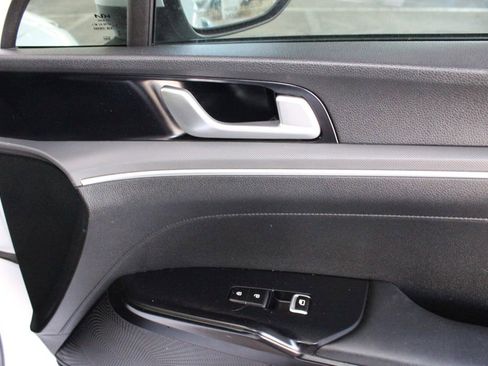 Used 2022 Kia K5 LXS image 41