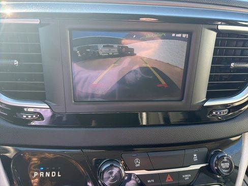 Used 2023 Chrysler Voyager LX image 24