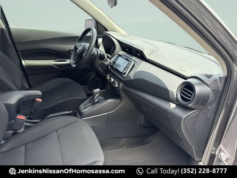 Certified 2023 Nissan Kicks S FWD image 18