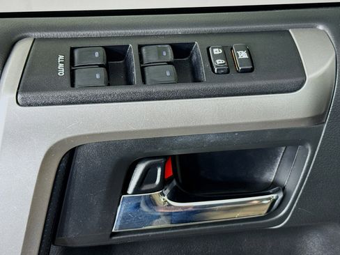 Used 2022 Toyota 4Runner SR5 RWD image 23