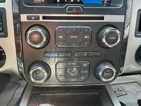Used 2015 Ford Expedition EL Limited w/ Equipment Group 301A AWD/4WD image 28