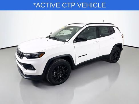 New 2026 Jeep Compass Latitude image 3