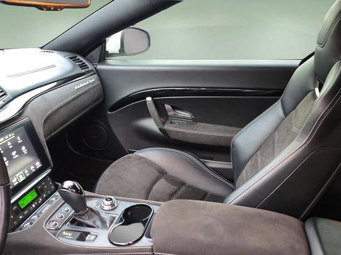 Used 2018 Maserati GranTurismo Sport image 28
